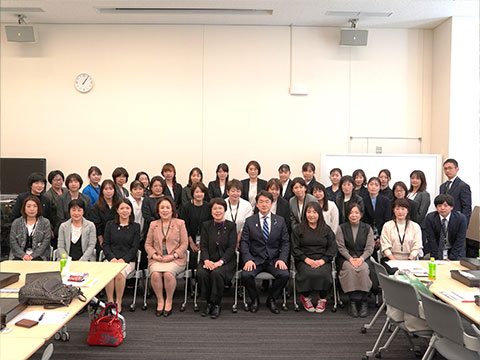 茨城県看護連盟国会見学研修会の様子②